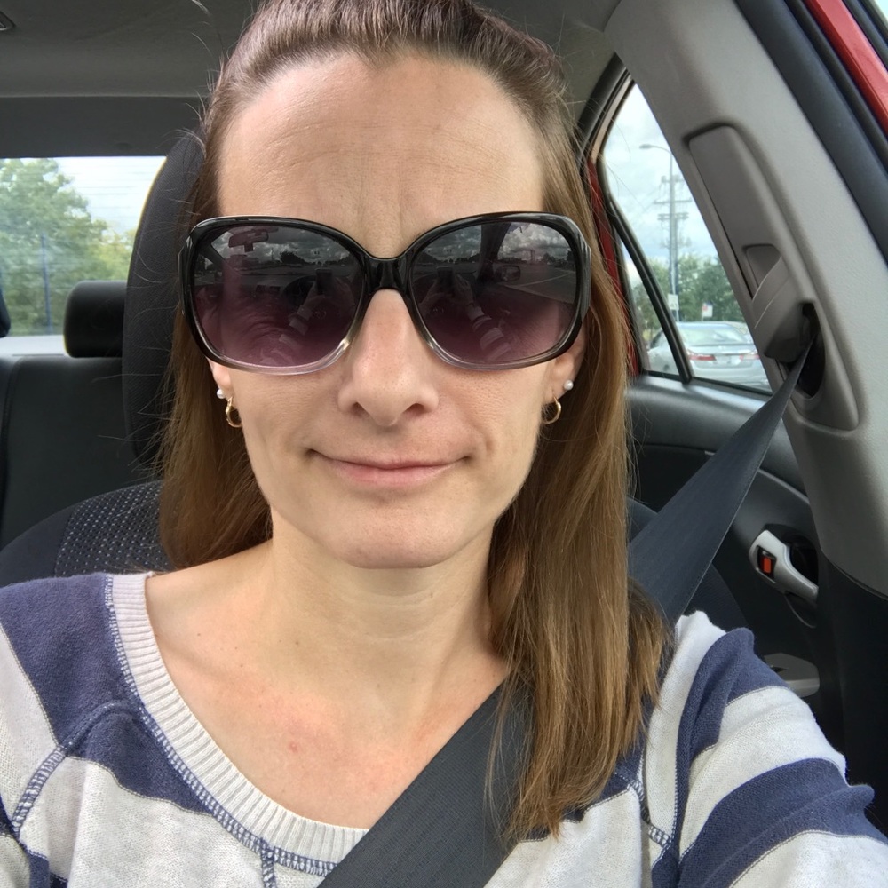 Meet your Posher, Julie